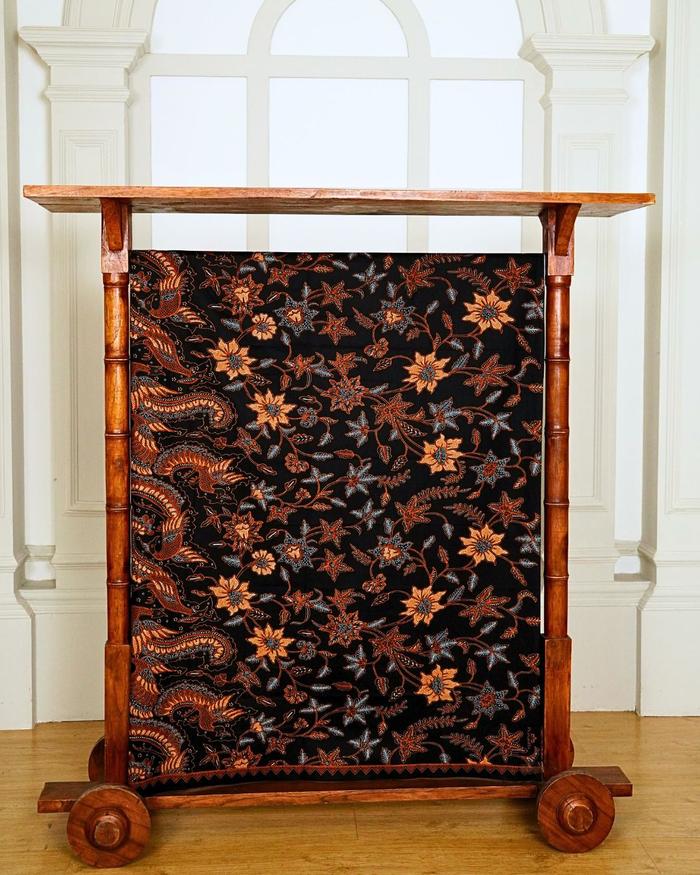 Batik Prasanthi Abimana (043239)