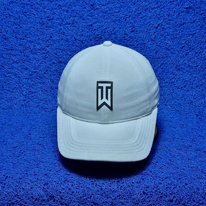 topi golf nike TW tiger woods size m