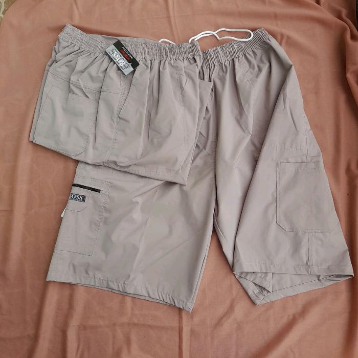 Celana pendek pria Cargo Hugo Boss bahan sogo Jumbo