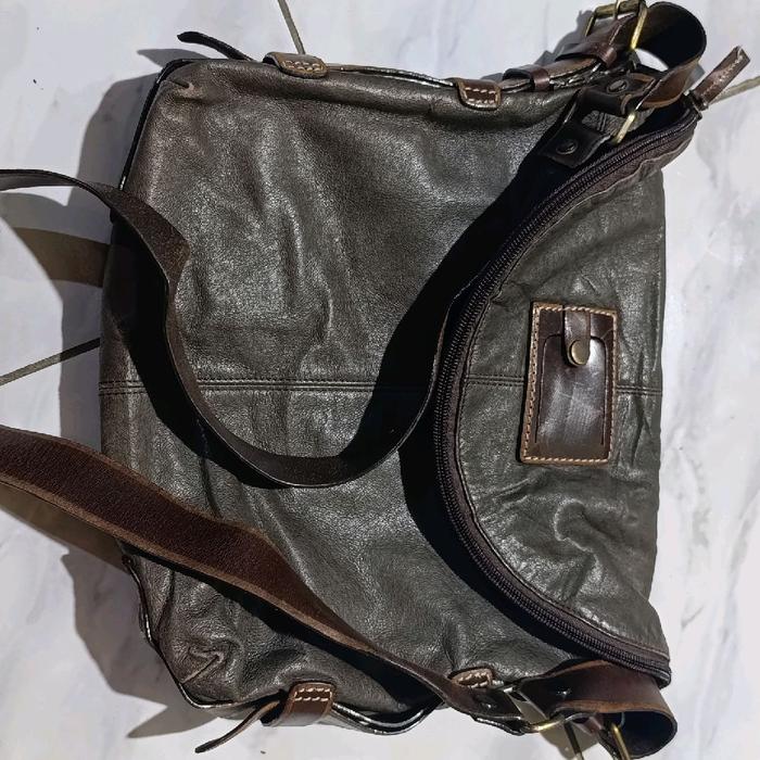 tas slempang co/ce warna abu kulit asli slempang...