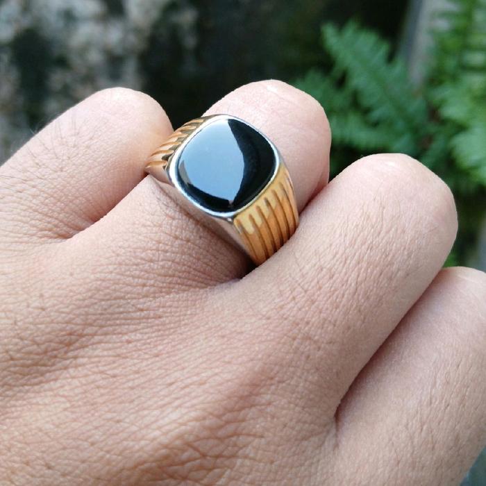 Cincin bacan doko koak biru kenari natural