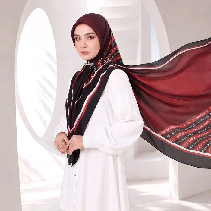 Mandjha Pratista Red Scarf By Ivan Gunawan