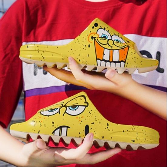 SAndal Pria Wanita Yeezy Unisex / Sendal Karet Unisex Jelly APLLAUSE KAWS KOREA SANDAL FLAT SLIP ON 
