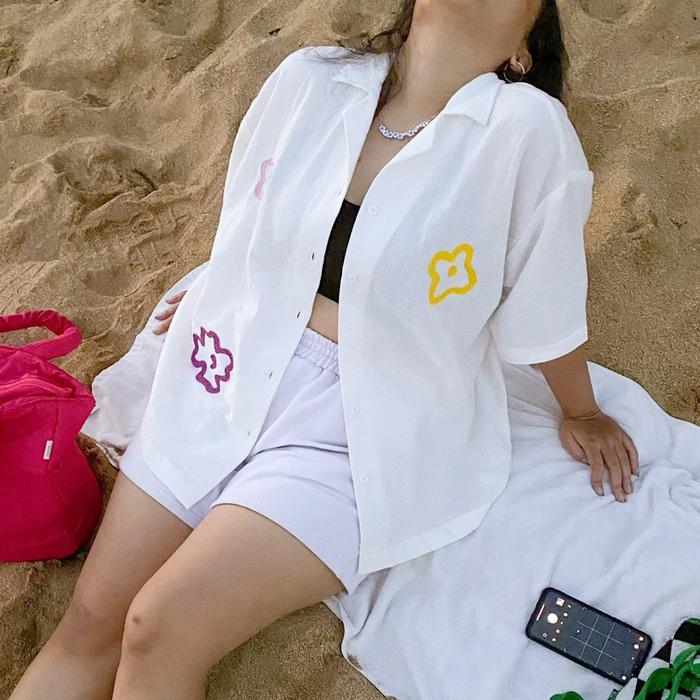 Vibrant Gerbera Embroidery Casual Linen Shirt