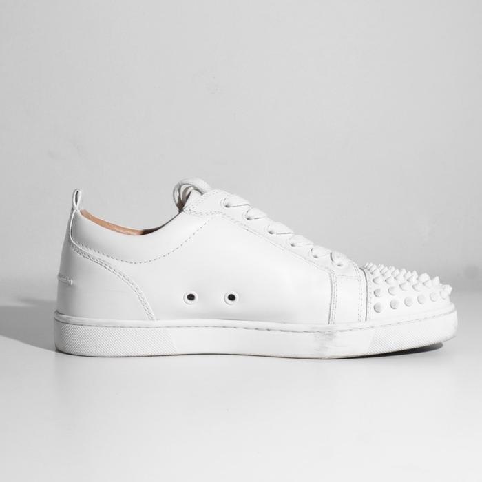 2nd second  mint condition Louboutin junior spikes sneakers white putih sepatu 100% Original