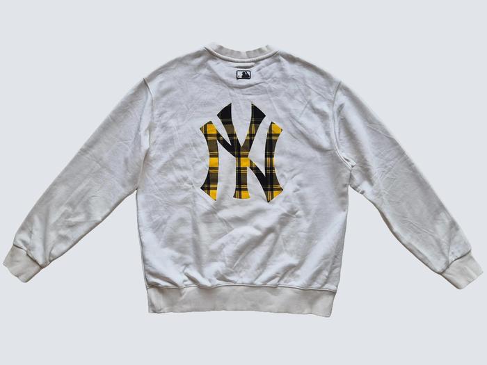 MLB New York Yankees Check Back Big Logo White Crewneck Sweatshirt M CN
