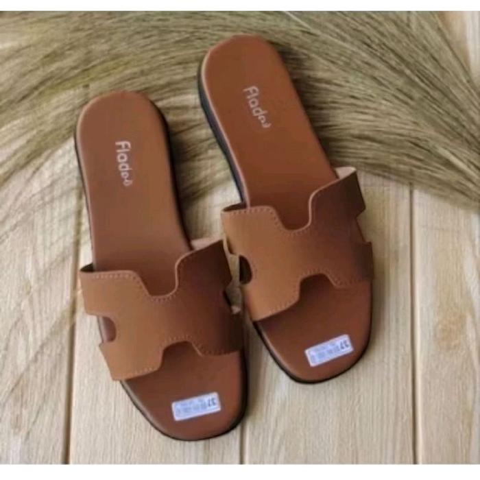 Sendal Teplek Wanita Fladeo