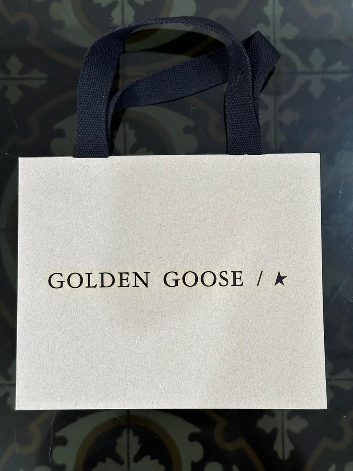 Luxury Branded Shopping Bag 100% Original ― Golden Goose (19 x 23 cm)