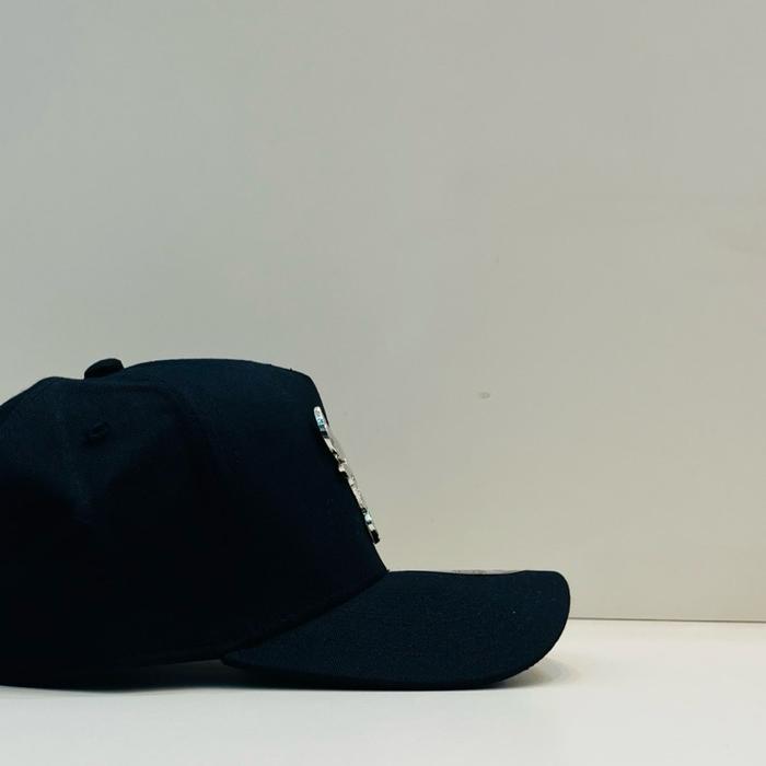 Topi baseball hitam besi silver banteng