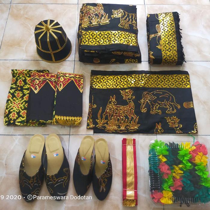 Dodot  Pengantin Solo Basahan Motif Alas Alasan Hitam Prodo Gold