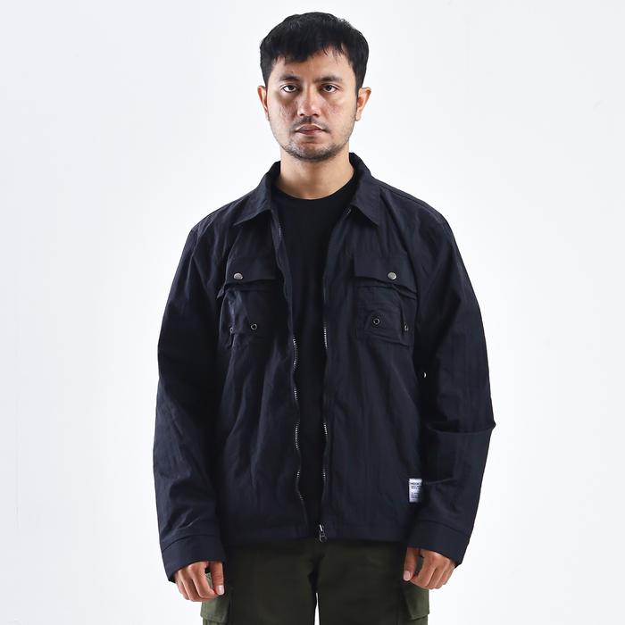 Nookly - Jaket Pria Oliver Black Overshirt Jacket Parasut dengan Desain Pocket Depan untuk Gaya Casu