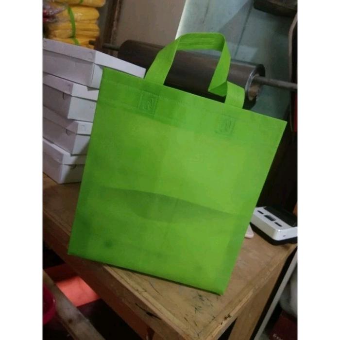 goodiebag pres box uk 25x25 (12pcs) TEBAL