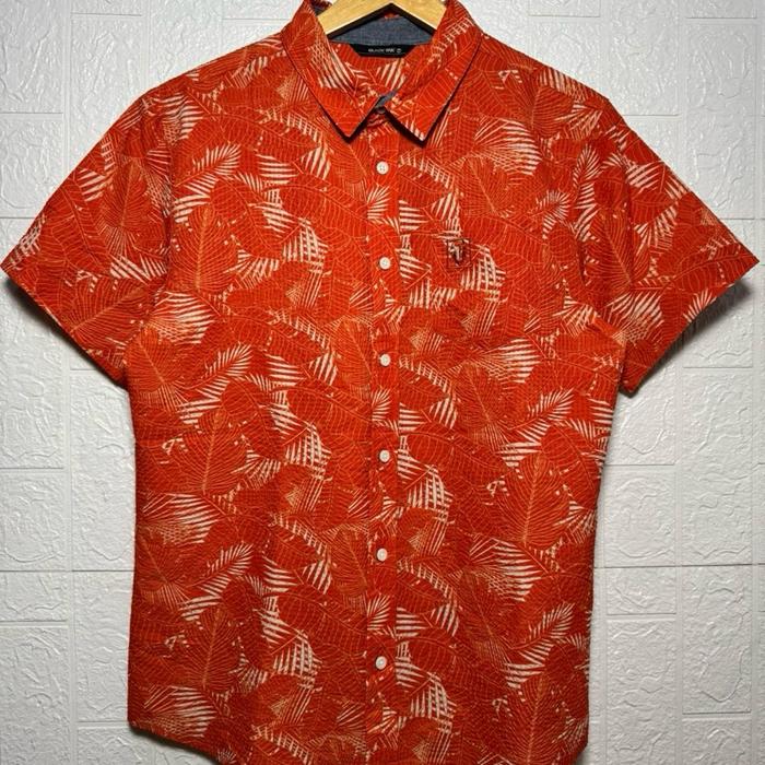 KEMEJA HAWAII BLACK YAK L SECOND THRIFT