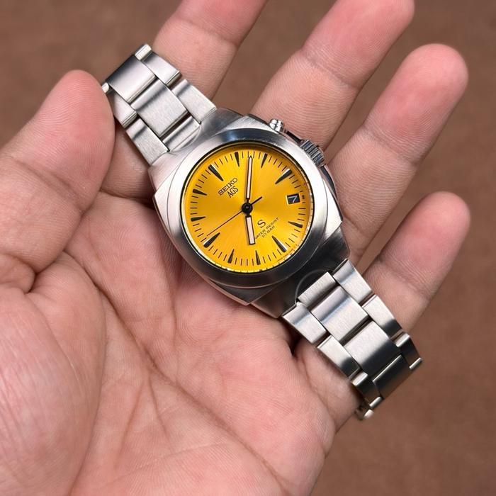 JAM TANGAN PRIA SEIKO AGS SUS 5M42 0E50 KINETIC YELLOW DIAL