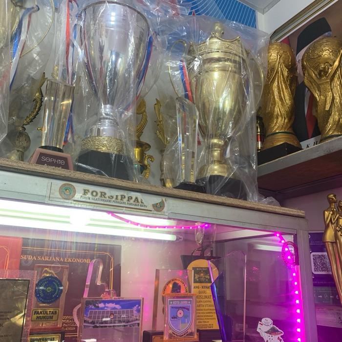 Trophy Piala bergilir ukuran 60cm