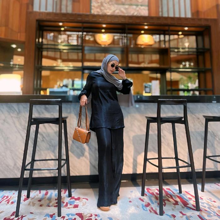 Oneset wanita hijab celana kulot by imel putri cahyati