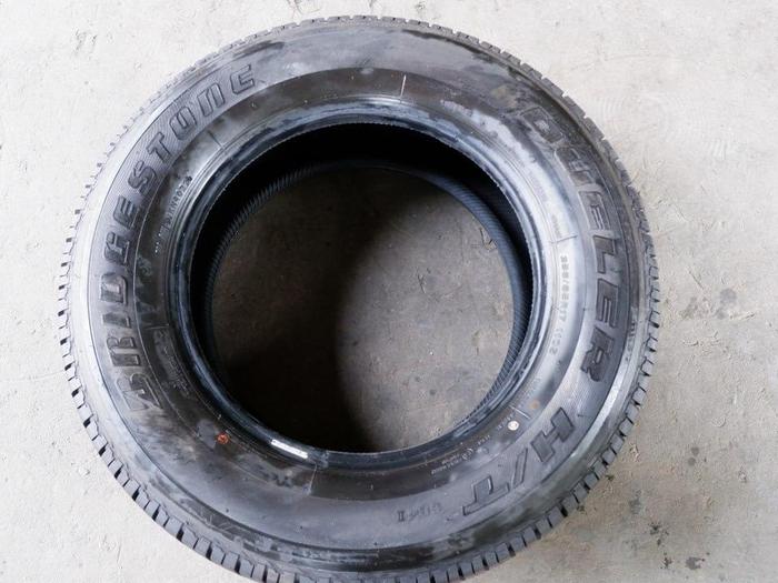 BAN BRIDGESTONE 255/65 R17 TAHUN 2025 DUELER HT
