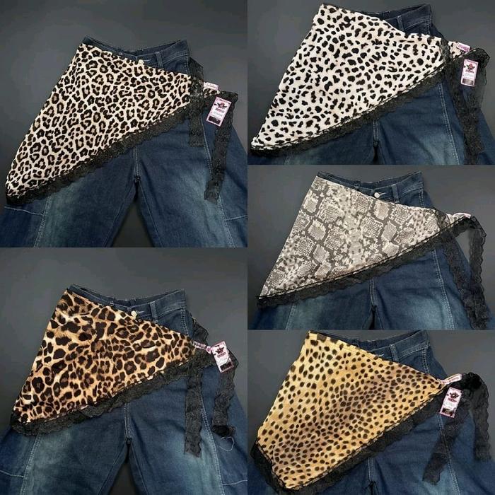 skirt triangle leopard / korean style /bandana motif macan / scarf leopard / layering rok segitiga m