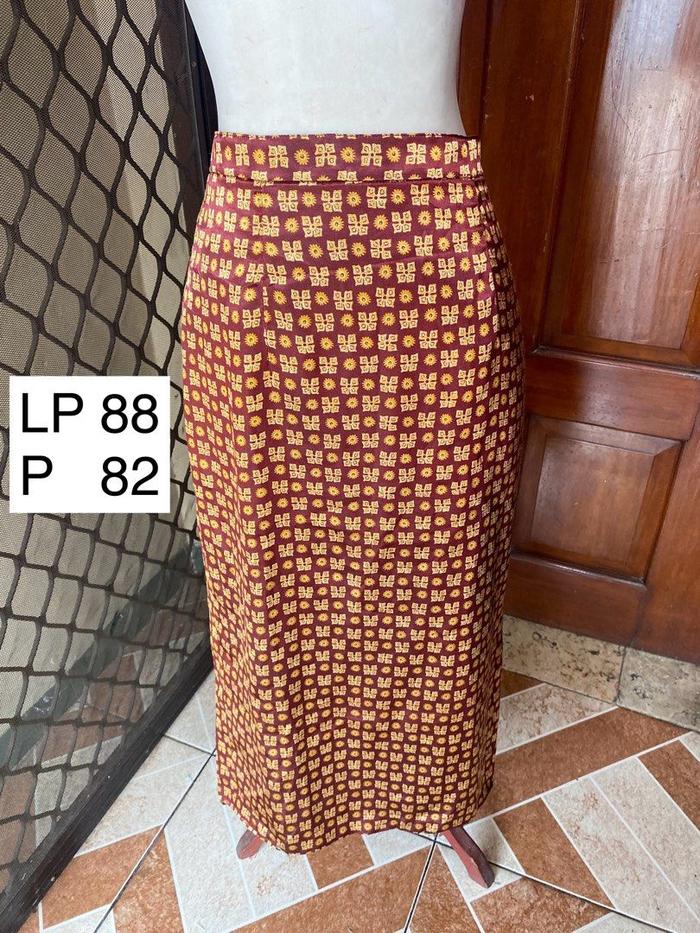 Rok Batik Kebaya Kondangan Wisuda Agustusan Rok Motif Furing Bahan Licin - preloved
