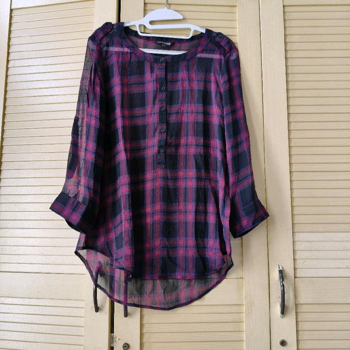 kemeja EXPRESS kotak-kotak size M