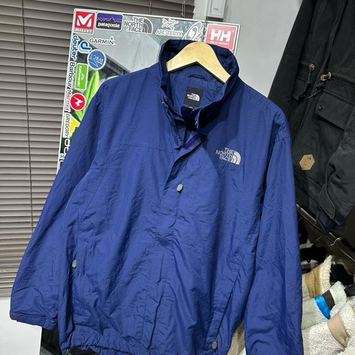 JAKET OUTDOOR THE NORTH FACE