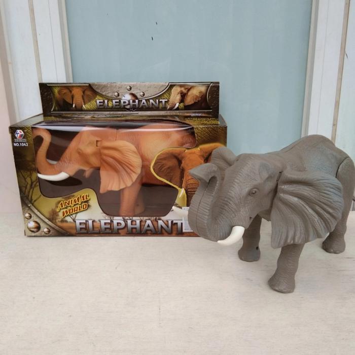 Mainan Robot Gajah Animal World Elephant Berjalan & Bersuara