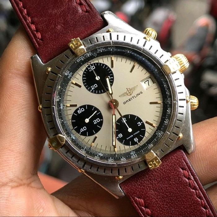 Breitling chronomat pilot watch