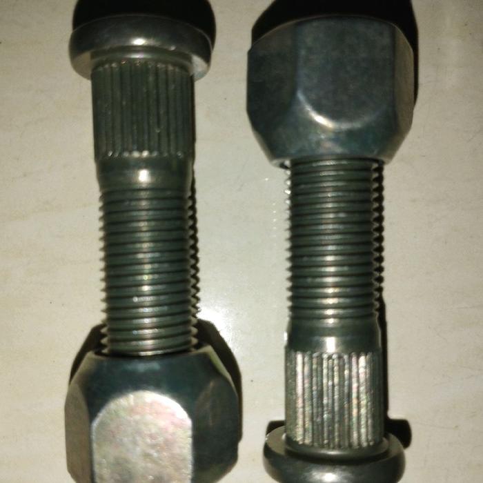 ( 2Biji ) Baut roda ertiga panjang / otomotif sparepart mobil / baut roda panjang Baut Roda Mobil Er