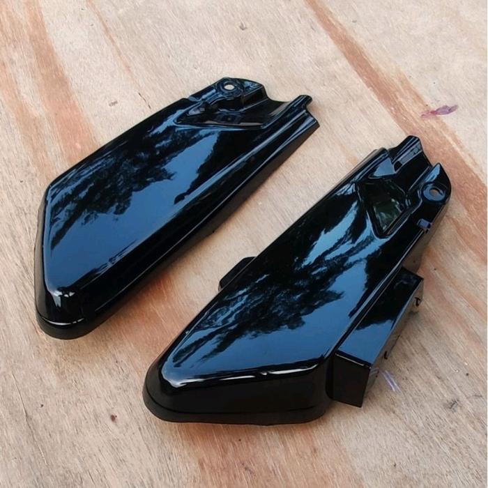 cover bok aki astrea grand tutup aki tepong aki honda astrea gran legenda impressa Motorcycle