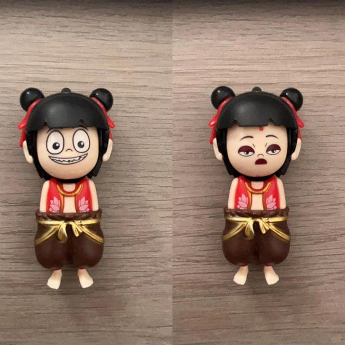Nezha Menekan Kepala Nezha Paket Emoji Nezha yang Mengubah Wajah Empat Emoticon Acak Keychain