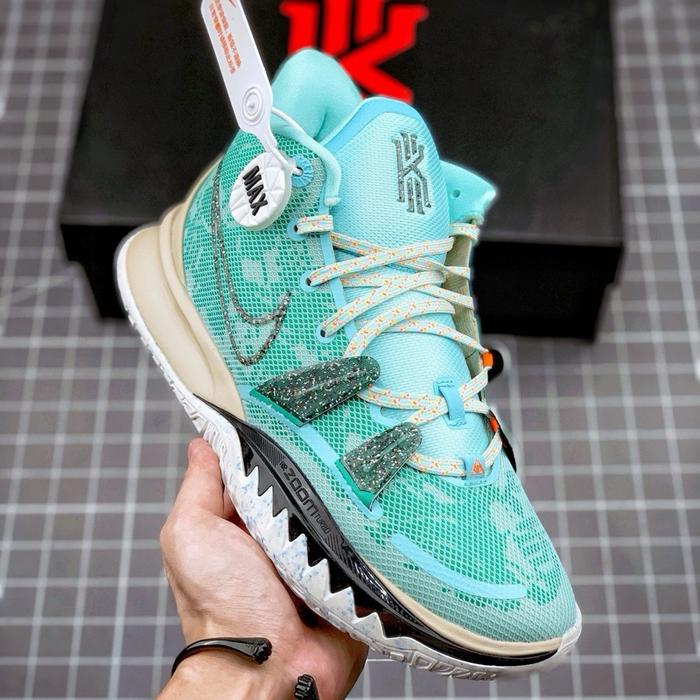 Sepatu Kyrie 7 Copa Green