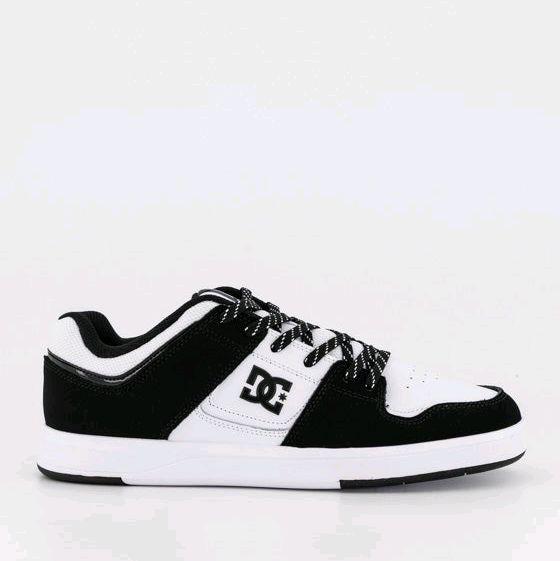 Sepatu Sneakers Pria DC Shoes Cure Low Original ADYS400073HLC - Casual Black white