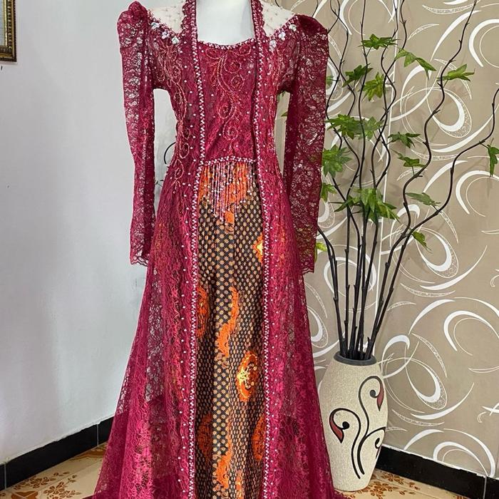 Kebaya Akad Broklat Kutu Baru Srintil