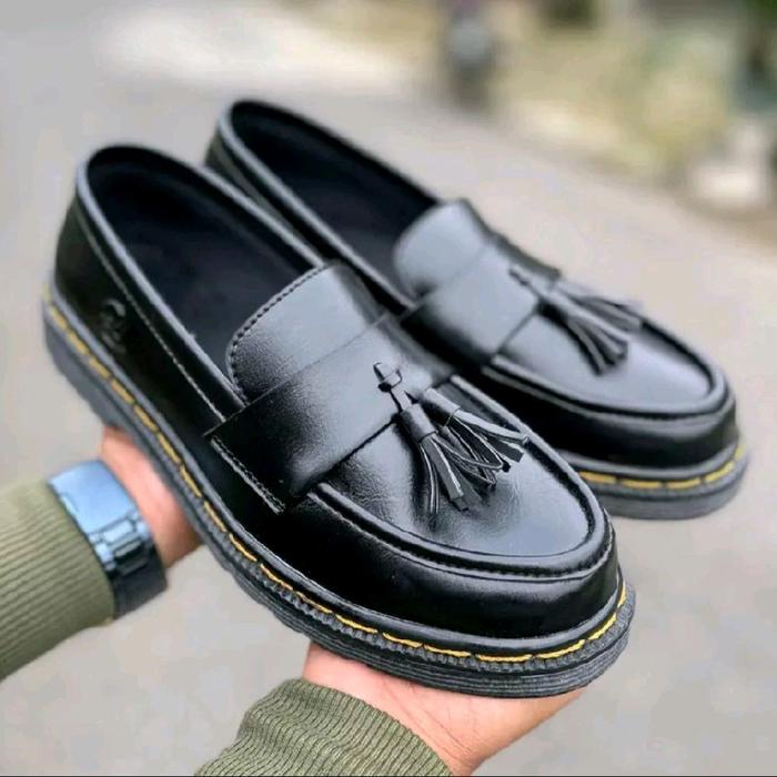 Sepatu Dockmart Lovers pria/Sepatu dockmart pria