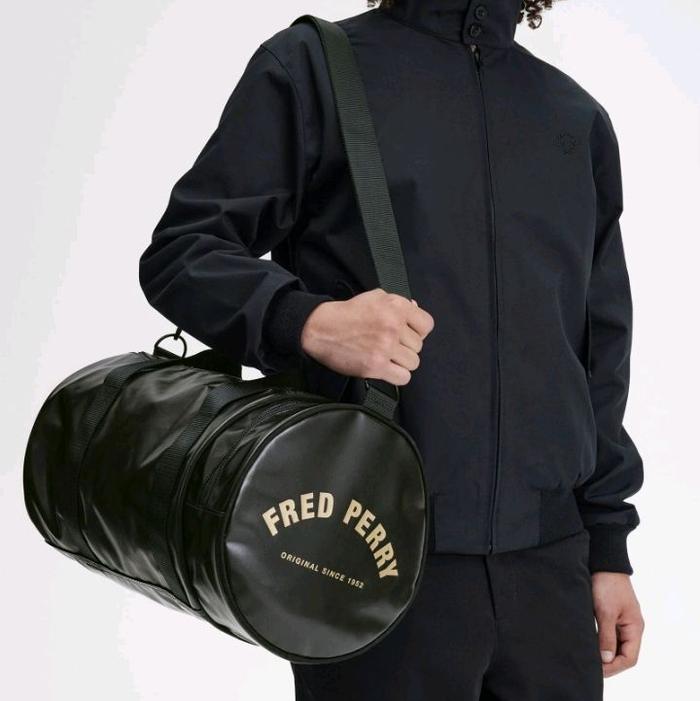 FRED PERRY BAG - TONAL CLASSIC BARREL BAG - BLACK/GOLD - 100% ORIGINAL