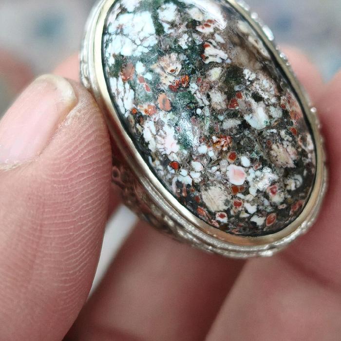 batu cincin kura sakura Obi bacan Ternate unik
