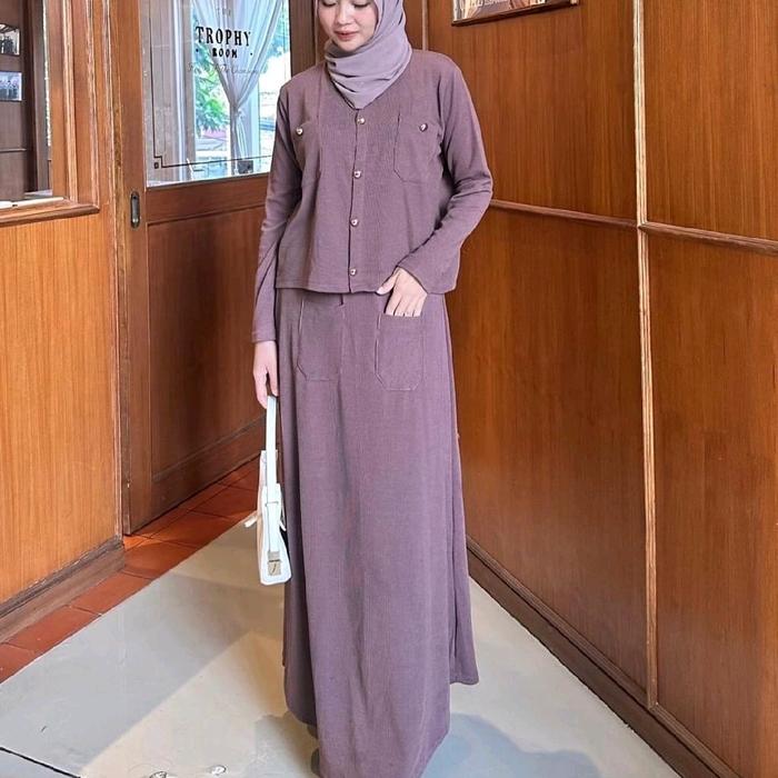 setelan wanita remaja 2in1 Bellania set one set Baju atasan + rok span jumbo Bahan soft knitte premi