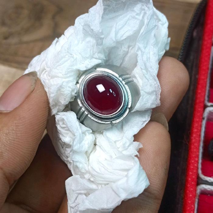 Batu Cincin Titanium Red Baron kecil Berkualitas