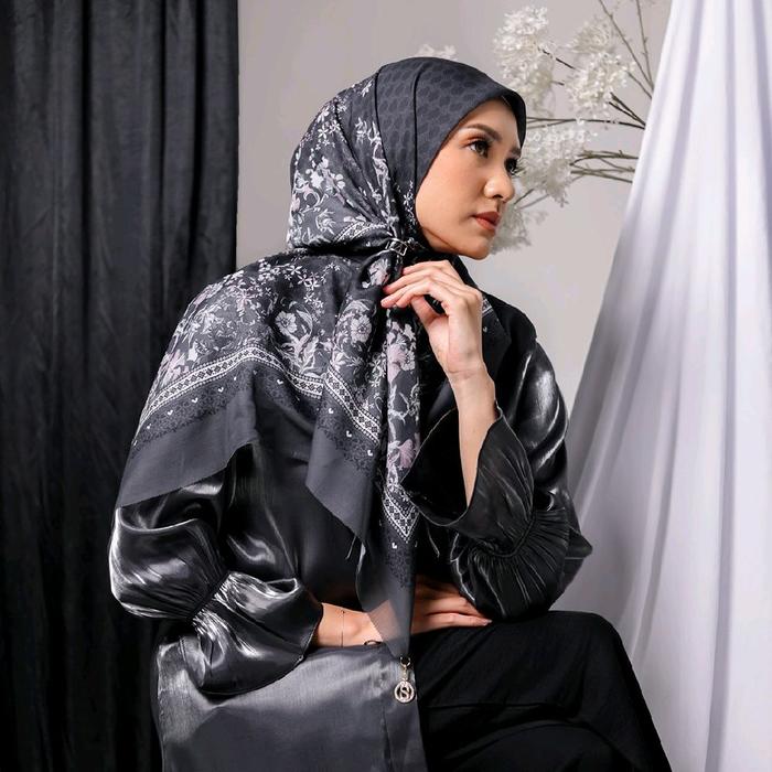 UMAMA SCARF - PREMIUM BOX