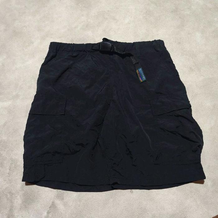 Celana pendek cargo nylon pria freak s store utilliy hitam bekas Stocking