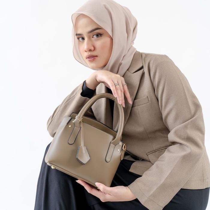 Slingbag Flicka W 71 Tas Selempang Bahu Wanita Casual Terbaru