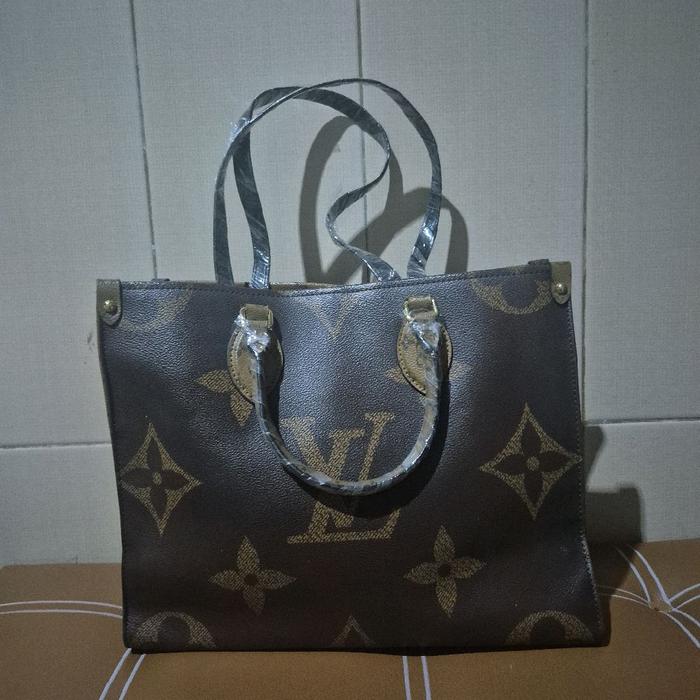 Tas Tote Louis Vuitt*n On The Go Kulas