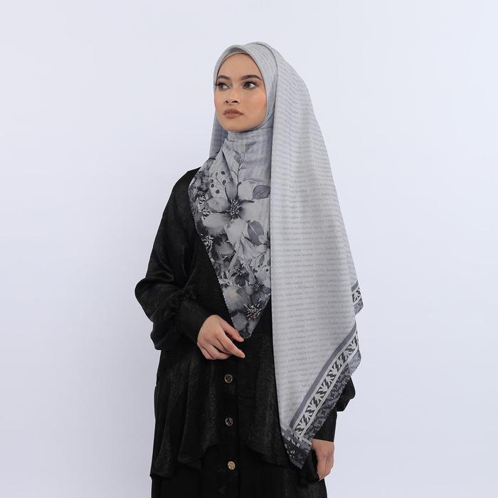 ZASKIA SUNGKAR SAPPHIRE NOOMA SCARF Jilbab