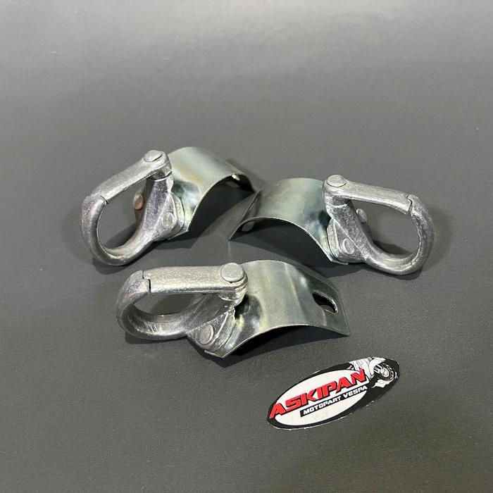 Gantungan Barang Helm di baut jok original nos vespa clasik super sprint px excel vbb vnb dsb barang