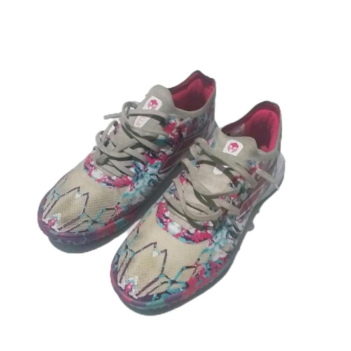 Sepatu Futsal Mills Troya Chaos - Putih, Hitam, Magenta - Running, Shoes, Snekers, Black, Pria, Casu