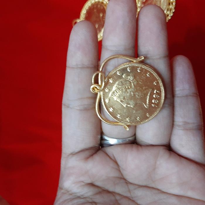 Perhiasan liontin koin liberti rupiah timbah lapis emas24k