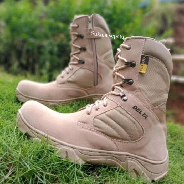 Sepatu Delta AGUMY Ujung Besi Sepatu Gunung Boots Terlaris Cream