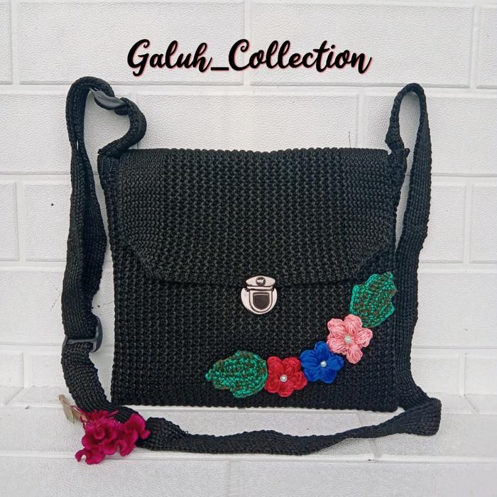 tas selempang rajut resleting