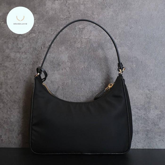 PRADA NYLON TOTE BAG RE - EDITION 2005 IN BLACK GHW COLOR WITH SAFFIANO HANDLE LEATHER AND INTERIOR 