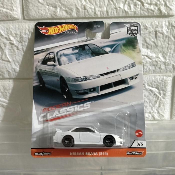 hotwheels modern classics pop culture, nissan silvia s14 white putih